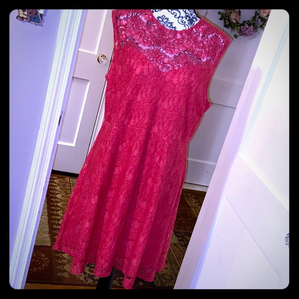 Beautiful Lined Lace Dress